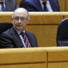 El ministro de Hacienda, Cristóbal Montoro, durante la sesión de control al Gobierno de ayer.-Foto: EFE