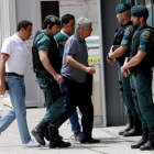 Llegada de Ángel María Villar a la Real Federacion de Futbol acompañado por efectivos de la Guardia Civil.-JUAN MANUEL PRATS