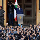 El primer ministro libanés, Saad Hariri, se dirige a sus simpatizantes en Beirut, el Líbano.-/ WAEL HAMZEH / EFE