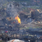 Llamas en un edificio en Marawi.-REUTERS