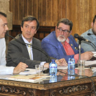 Enrique García interviene junto a Félix Villalba, José Antonio Martín de Marco y Alberto Santamaría.-VALENTÍN GUISANDE