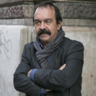 Philippe Martinez, ante la sede de CCOO en Barcelona.-JOAN CORTADELLAS