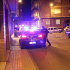 Una patrulla de la Policía Nacional en una calle de Soria. LUIS ÁNGEL TEJEDOR