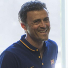 Luis Enrique, a su llegada a la rueda de prensa de este sábado previa a la final de la Copa del Rey que el Barça jugará contra el Sevilla.-JORDI COTRINA