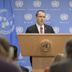 El canciller de Venezuela  Jorge Arreaza  mientras habla durante una conferencia de prensa ofrecida hoy en la sede del organismo en Nueva York.-ONU