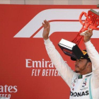 Lewis Hamilton (Mercedes) gana el GP de España y suma el quinto doblete para Mercedes.-LLUIS GENE / AFP