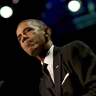El presidente Obama, emocionado al referirse a su senador fallecido.-EFE / AUDE GUERRUCCI