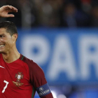 Cristiano Ronaldo, durante un partido de la Eurocopa.-AP / CHRISTOPHE ENA