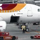 Un avión de Iberia en el aeropuerto Adolfo Suárez Madrid-Barajas.-JUAN MANUEL PRATS