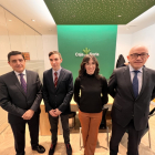 Carlos Martínez Izquierdo, Javier Manrique, Blanca Fernández y Domingo Barca en la inauguración de la nueva oficina. HDS