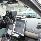 Imagen de un radar en el interior del coche de la Guardia Civil en un control de velocidad en una imagen de archivo. HDS