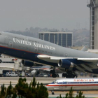 Un avión de United Airlines, en Los Ángeles.-AFP