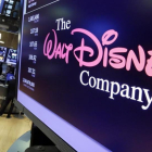 Logo de la compañía Disney en el Stock Exchange de Nueva York, donde presentó sus resultados económicos.-/ RICHARD DREW