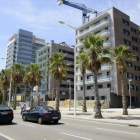 Una promoción de pisos en venta en Barcelona, el pasado 5 de agosto.-MÒNICA TUDELA