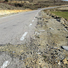 Estado en el que se encuentra la carretera del Acebal, uno de los proyectos incluidos. / VALENTÍN GUISANDE-