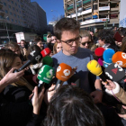 Íñigo Errejón tras la reunión sobre propuestas de documentos políticos, celebrada a puerta cerrada.-DAVID CASTRO