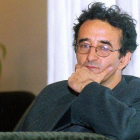 El escritor chileno Roberto Bolaño en el 2001.-QUIM ROSER