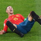 Sergio Ramos se queja tras recibir una entrada en el partido ante Marruecos.-AFP