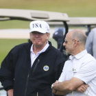 Donald Trump, en el campo de golf de Turnberry, durante su visita a Escocia.-AP