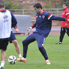 Antonio Tomás en el entreno de ayer en el anexo. / Valentín Guisande-