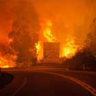 Imagen del incendio desatado en el centro de Portugal.-EFE