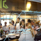 Luis Fernández, chef de grandes marcas de distribución, realiza un showcooking a profesionales de la hostelería en el Centro de Innovación Gastronómica de Salamanca.-David Arranz / ICAL