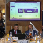 El jefe de Ciberseguridad del Centro Criptológico Nacional (dependiente del CNI), Javier Candau, y el subdirector general, Luis Jiménez, este martes en la rueda de prensa que han dado en Madrid.-/ JUAN MANUEL PRATS