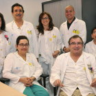 La mayoría de los miembros del equipo de Ginecología y Obstetricia del hospital Santa Bárbara, con el jefe de Servicio, el doctor Peñuelas, segundo por la izq. / V.GUISANDE-