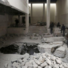 Imágenes del interior del Museo de Mosul destrozado por los yihadistas.-KHALID MOHAMMED / AP
