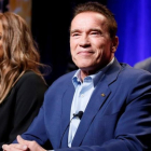 Arnold Schwarzenegger, junto a Tyra Banks, en la presentación del programa  'The Celebrity Apprentice'.-Danny Moloshok