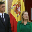 Pedro Sánchez y Ana Pastor, este jueves en el Congreso.-ZIPI (EFE)
