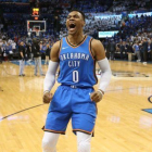 Russell Westbrook celebrando la victoria del partido Oklahoma-Utah.-TWITTER