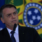 El presidente de Brasil, Jair Bolsonaro, en la firma del Decreto de la Nueva Reglamentacion del Uso de Armas y Municiones.-EFE