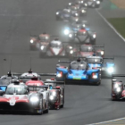 Los Toyota delante en la salida de las 24 Horas de Le Mans.-AFP