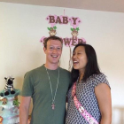 Mark Zuckerberg junto a su esposa Priscilla Chan.-FACEBOOK