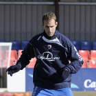 Ion Vélez repetirá como titular en la punta del ataque. / U. Sierra-