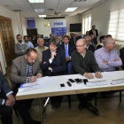 Jesús Peregrina, Luis Rey, Carlos Martínez Mínguez, Ildefonso Núñez, Pedro Millán y Santiago Aparicio encabezan la convocacotria de apoyos y la firma del documento.-VALENTÍN GUISANDE