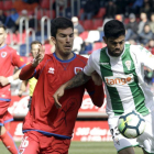 Carlos Gutiérrez y Aythami en el encuentro de la pasada temporada entre Numancia y Córdoba en Los Pajaritos que acabó con 2-1 para los rojillos.-Luis Ángel Tejedor