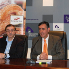 Samuel Moreno y Antonio Pardo, en la presentación de la campaña del torrezno-Diputación