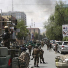 Imagen de la zona afectada por la explosión contra una ONG internacional en Kabul.-RAHMAT GUL (AP)