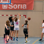 El Infantil Femenino estrenó la temporada con una victoria en Soria ante el ahora líder. HDS