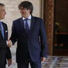 Reunión del lendakari Íñigo UrkulluUrkullu y el president Carles Puigdemont el pasado junio.-JULIO CARBÓ