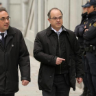 Los exconsellers Josep Rull (izquierda) y Jordi Turull, el pasado marzo, cuando acudieron a declarar en el Tribunal Supremo.-JOSE LUIS ROCA