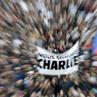 Vista aérea de la gran manifestación que este domingo recorrió el centro de París, tras el ataque a la revista satífica 'Charlie Hebdo'.-Foto: REUTERS / ERIC GAILLARD