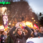 Una joven manifestándose durante el pasado 8 de marzo.-CHUS MARCHADOR