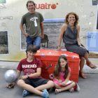 Andoni Canela, Meritxell Margarit, Unai Canela y Amaia Canela, en la presentación de 'Espíritu salvaje', la nueva docuserie de Cuatro.-MEDIASET