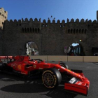Charles Leclerc (Ferrari) ha sido, hoy, en Baku, el más veloz.-REUTERS / ANTON VAGANOV