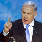El primer ministro israelí, Binyamin Netanyahu, dirigiéndose a los miembros del principal lobi judío de EEUU.-Foto:   Cliff Owen / AP / CLIFF OWEN