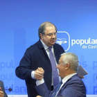 Luis Aznar, Juan Vicente Herrera, Javier Arenas y José Manuel Barreiro ayer en el acto del Grupo Territorial del Senado en la sede del PP.-ICAL