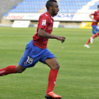 Akapo podrá estar a diposición de Anquela ante la Ponferradina. / Diego Mayor-